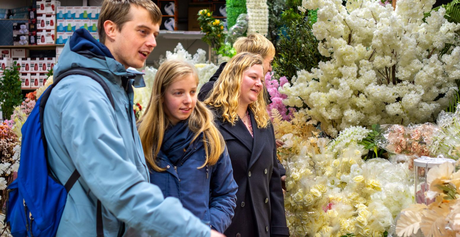 Bekijk de prachtige bloemen op De Bazaar en kom helemaal in de stemming voor het voorjaar. Foto: De Bazaar