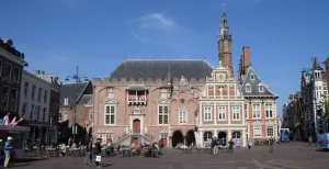 Ontdek de geheimen van de stad met een stadswandeling Verken Haarlem met het Gilde. Foto: Redactie DagjeWeg.NL