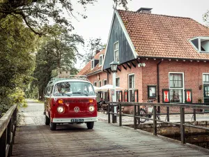 Ontdek het donders mooie Twente in een Oldtimer! Foto: Klassiek Toeren Twente