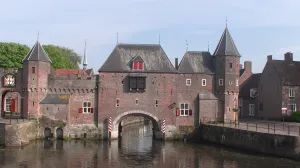 Gilde stadswandeling _Amersfoort aan Zee_ Foto: Hans van Harten Gilde Amersfoort