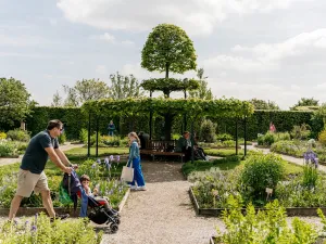 Verken de kasteeltuinen. Foto: Muiderslot