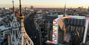 Beleef spectaculaire ervaring op het dak van de Nieuwe Kerk Maak op het dak van de Nieuwe Kerk een rondje om de vieringtoren die ondertussen wordt gerestaureerd. Foto: Nieuwe Kerk Amsterdam