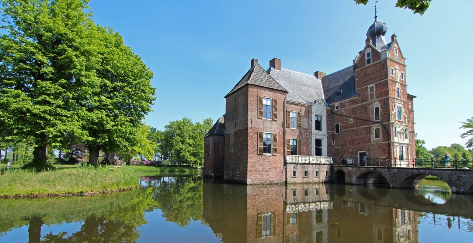 Ontdek ook als doof persoon het verhaal achter Kasteel Cannenburch dankzij een gebarentolk. Foto: Kasteel Cannenburch