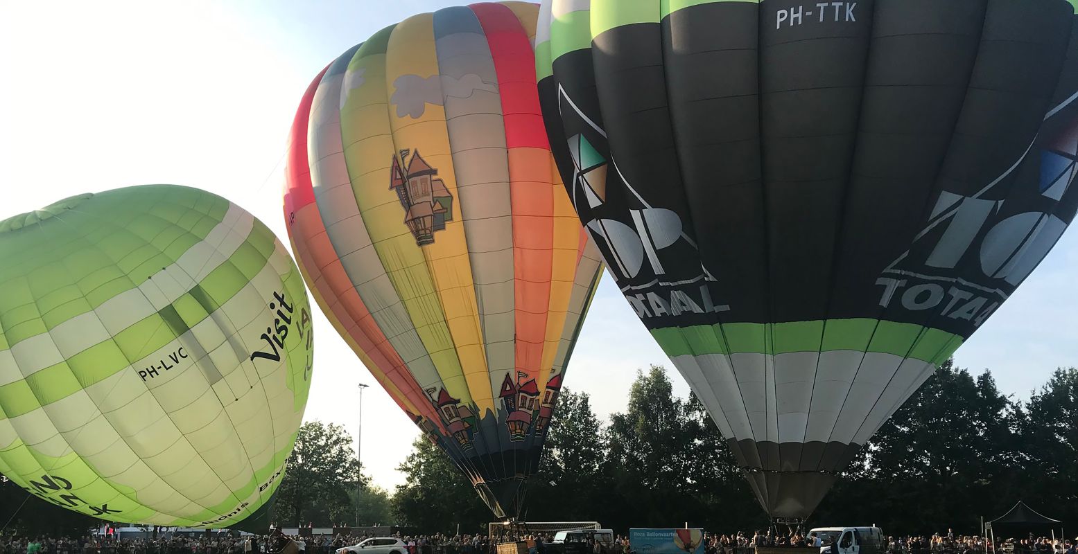 Bewonder enorme luchtballonnen van heel dichtbij tijdens Gemerts Ballonfestijn. Foto: Martin Jacobs