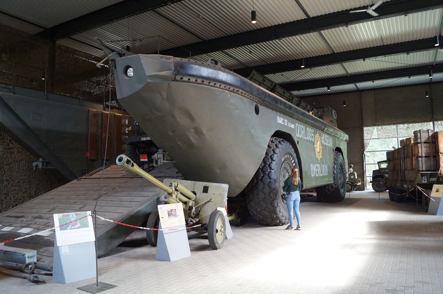 Ook voor pubers is er niks saais aan Oorlogsmuseum Overloon. Foto: DagjeWeg.NL © Grytsje Anna Pietersma