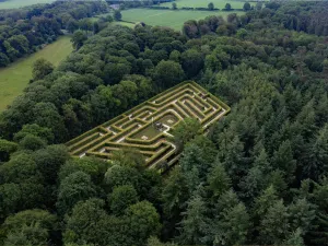 Verdwaal in het grootste doolhof van Europa! Foto: Doolhof Ruurlo