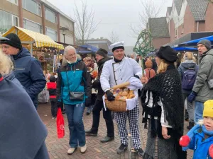 Charles Dickens Kerstmarkt Buitenpost Foto: Stichting Kerstmarkt Buitenpost