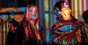 Laat je meevoeren met de stroom tijdens GLOW Eindhoven Vanaf 9 november bewonder je in het centrum van Eindhoven gratis tientallen prachtige lichtkunstwerken. Foto: GLOW Eindhoven © Vincent van den Hoogen