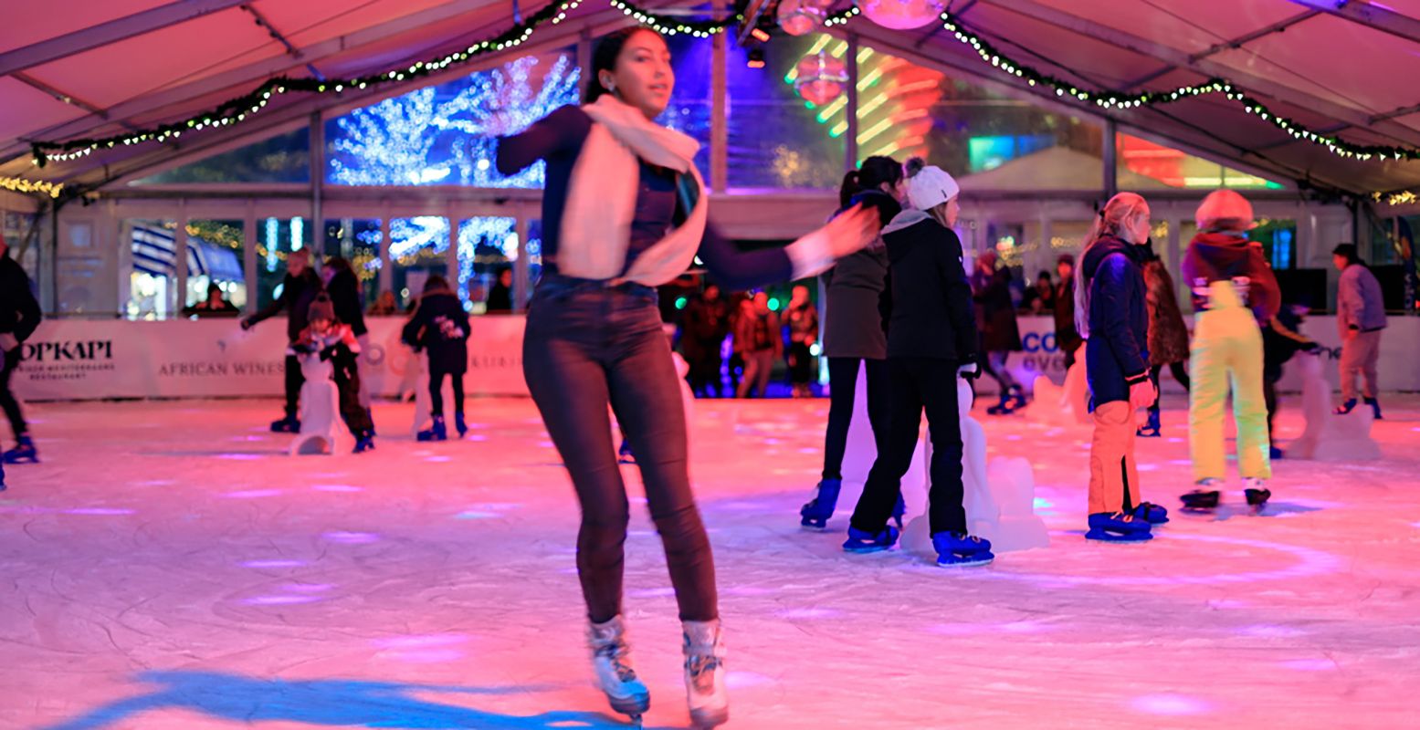 De mooiste tijd van het jaar is weer aangebroken: schaatsen en meer winterpret in Scheveningen! Foto: Smith Communicatie © Casper van Dort