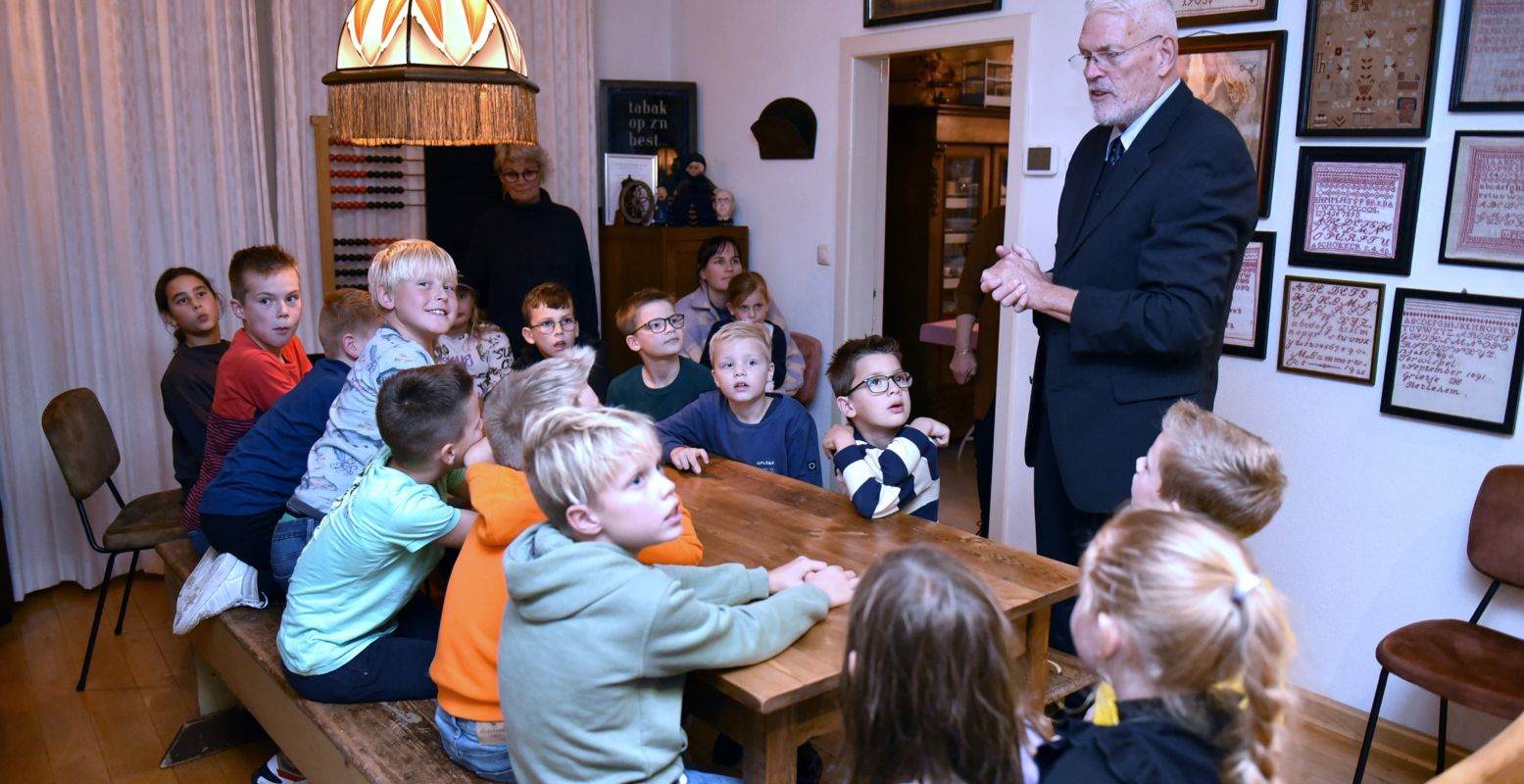 In de avond is een museumbezoek voor kinderen toch net iets leuker én spannender. Foto: Museum 't Kiekhuus © Lenus van der Broek