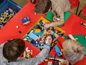 Maak je eigen bouwwerken met LEGO. Foto: Museum van de 20e Eeuw.