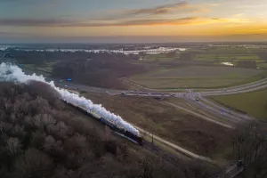 De Veluwsche Stoomtrein vertrekt vanaf Arnhem! Fotobeschrijving Arnhem. Foto: Jasper Pluim.