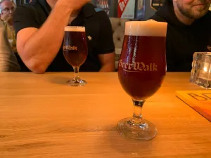 BeerWalk: bierproeverij met gids Proef vijf verschillende bieren. Foto: Redactie DagjeWeg.NL