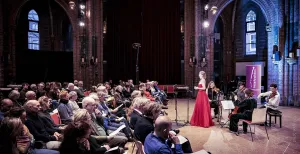 Wat kun je doen dit weekend? Het HearAndNow festival vindt plaats in de prachtige Vondelkerk in Amsterdam en brengt je de mooiste kamermuziek. Foto: Foppe Schut