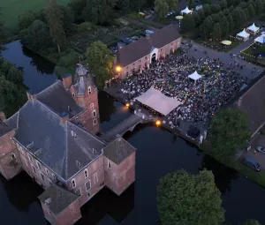 ‘Door Het Vuur Tegen kanker’ Foto geüpload door gebruiker Geldersch Landschap en Kasteelen