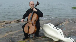 Kaija Saariaho en Anssi Karttunen Foto: Muziekgebouw | Foto geüpload door gebruiker muziekgebouw