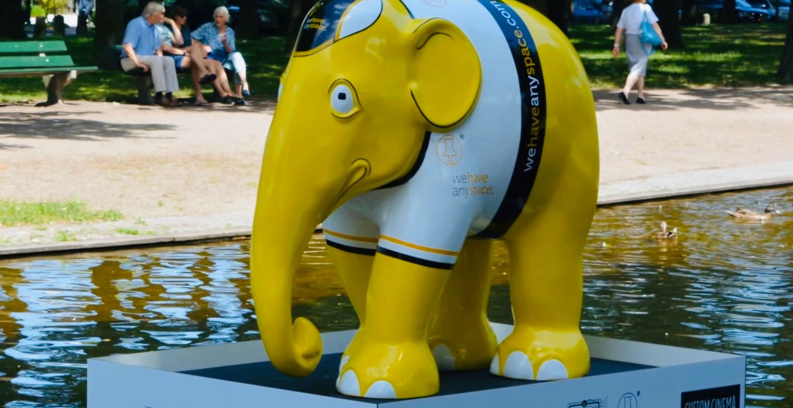 Achter de schattige olifanten van de Elephant Parade schuilt een serieus verhaal. Foto: Elephant Parade