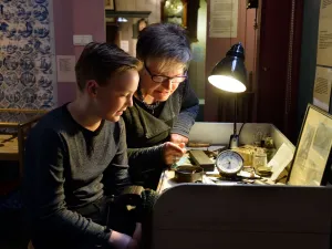 Museum Zaanse Tijd Bewonder de prachtige uurwerken, van groot tot klein. Foto: Stichting de Zaanse Schans