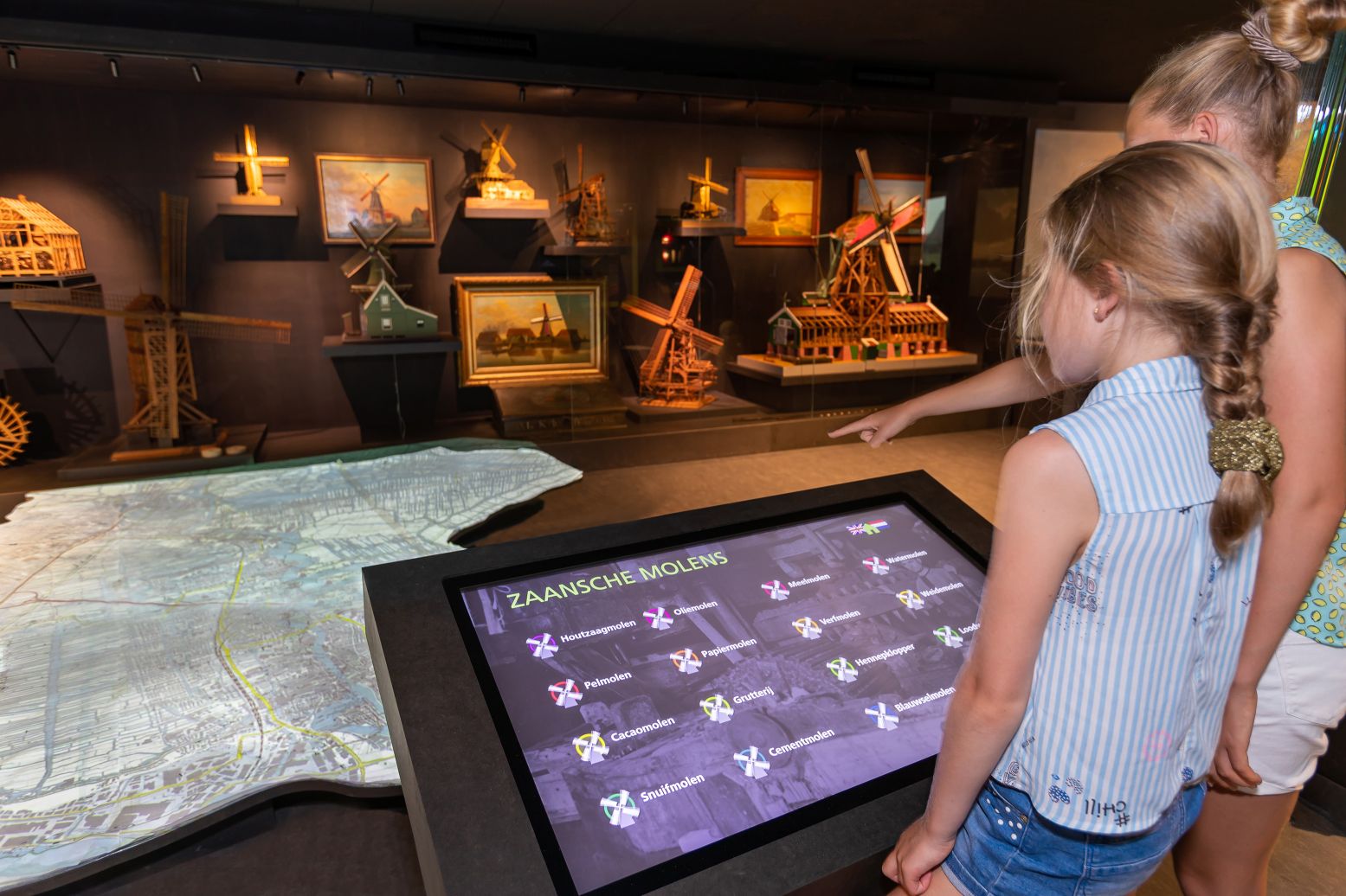 Ontdek alles over de Zaanse molens in het molenmuseum en zie op de digitale kaart hoe ontzettend veel er ooit waren. Foto: Vereniging De Zaansche Molen