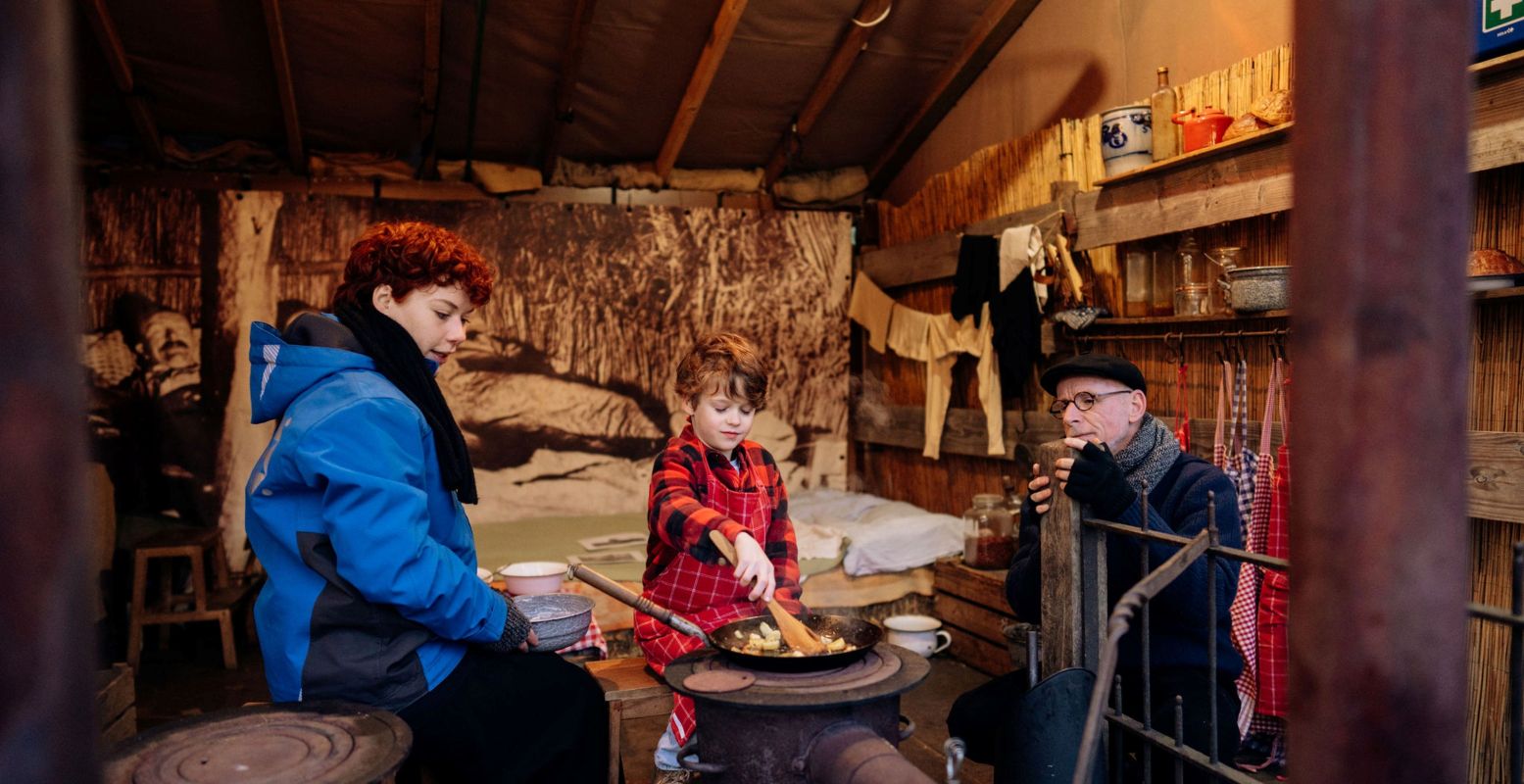 Stap naar binnen in allerlei historische gebouwen. Foto: Nederlands Openluchtmuseum © Linde Berends