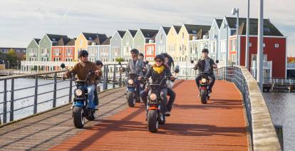 Groepsuitjes zomer Met zijn allen eropuit. Foto: E-chopper Huren ©