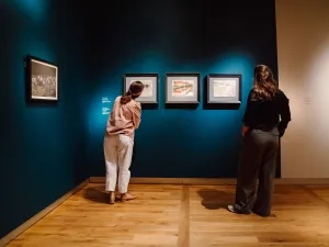 Ontdek bijzondere pareltjes. Foto: H'ART Museum © Alizé Barthelémy